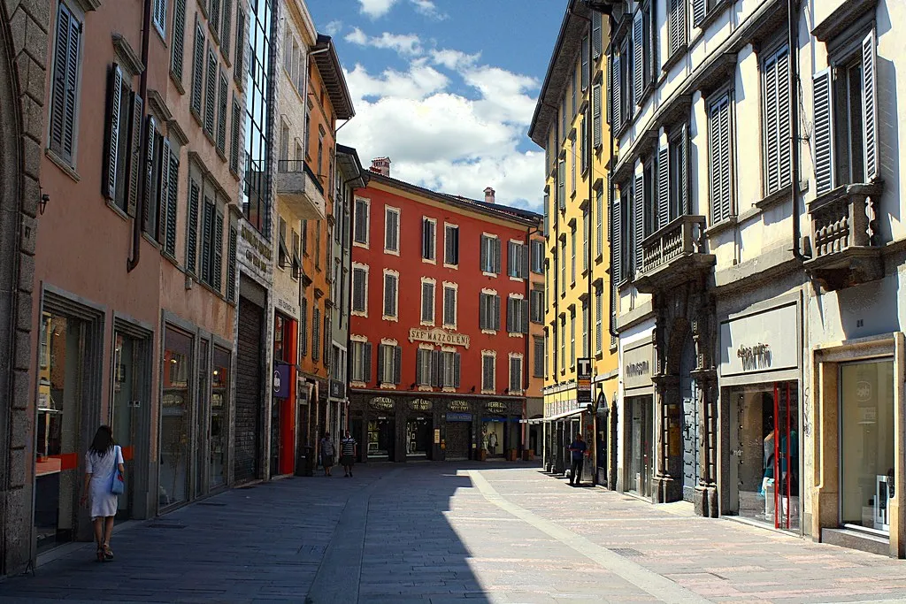 Fashion: Shopping in the Heart of Bergamo