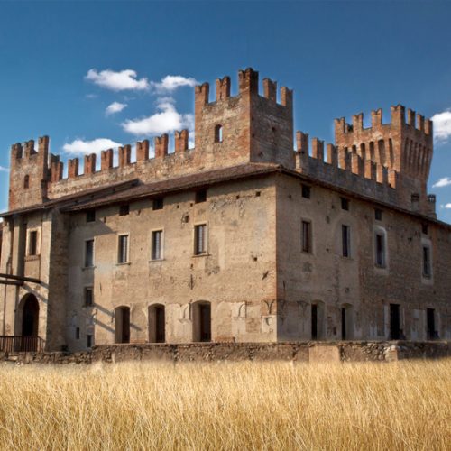Eastern Monday Among Castles in the Bergamo Countryside